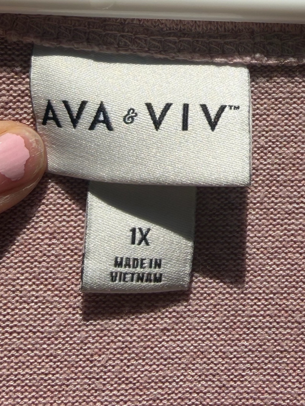 Ava & Viv Dusty Rose V-Neck Long Sleeve Top - Picture 3 of 3